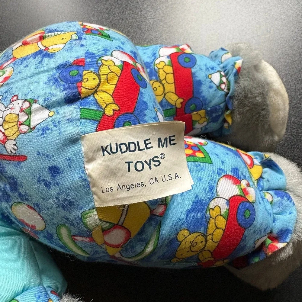 Vintage retro stuffed animal‎ tie kuddle me toys made in USA med size
